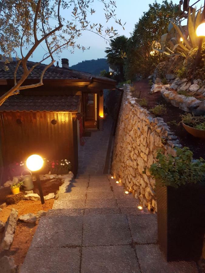 Blue Chalet Villanuova sul clisi Ngoại thất bức ảnh